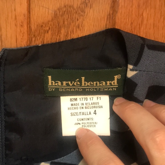 Harve Benard Shift Dress - Picture 3 of 3